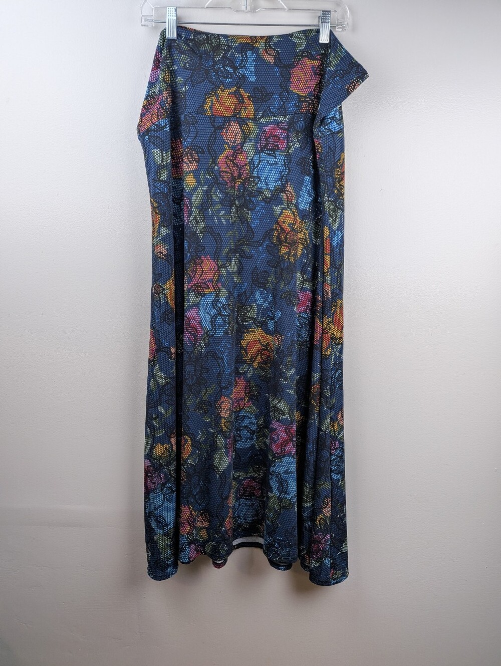 LulaRoe Blue Green Maxi Multi Floral Honeycomb Net Skirt 3XL Relaxed Boho - Picture 8 of 8